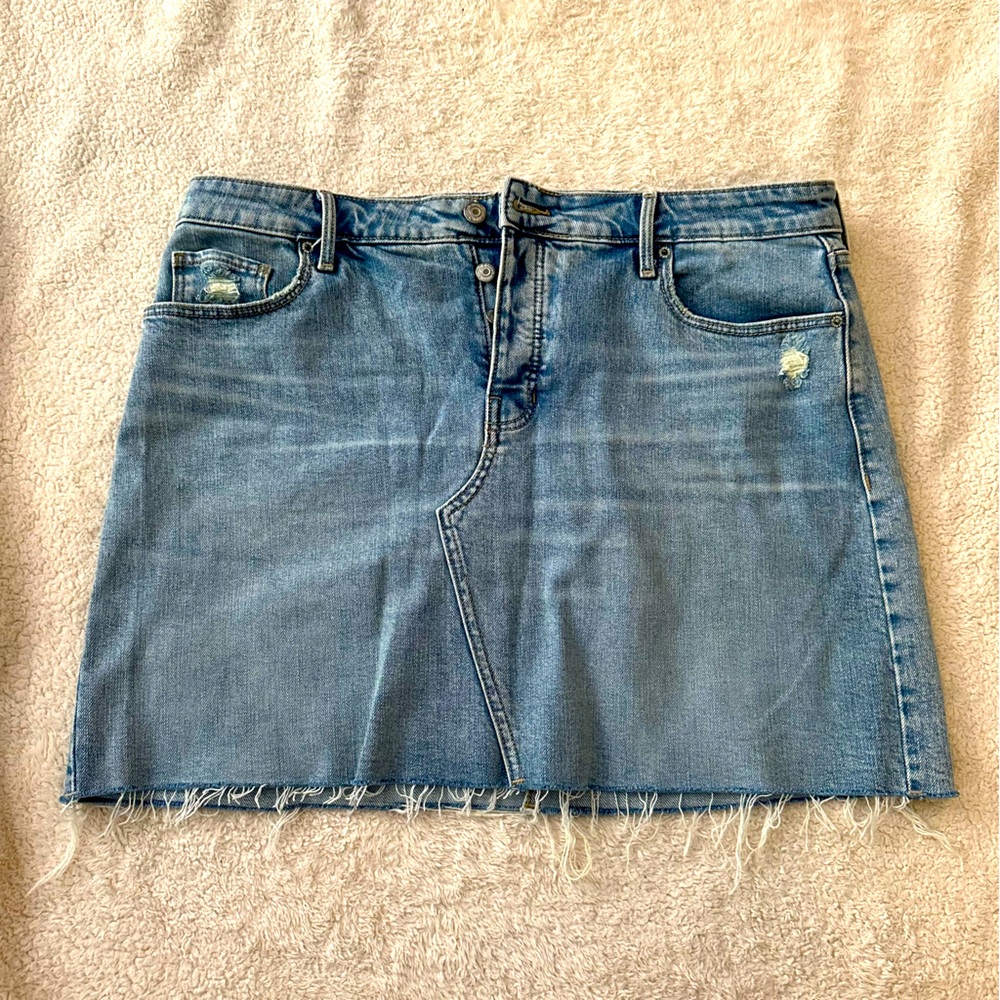 Women’s Denim Skirt with frayed hem | Size 14